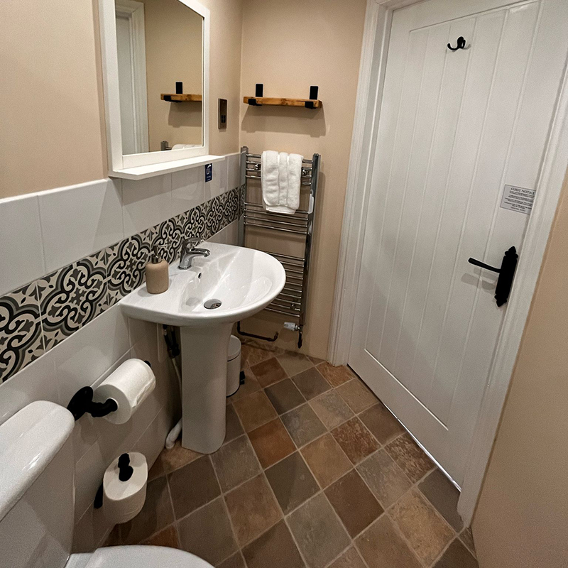 Amber - Bathroom3 Jan2024
