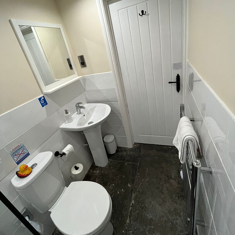 Copper - bathroom2 2023