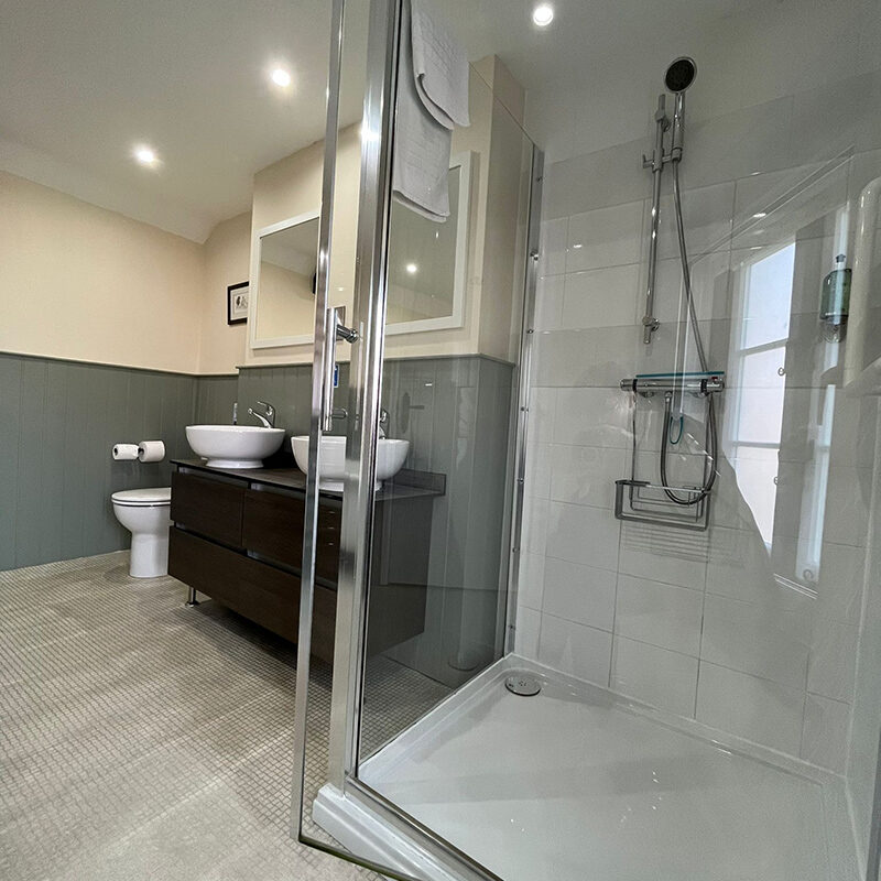 Green bath - sinks2 2023